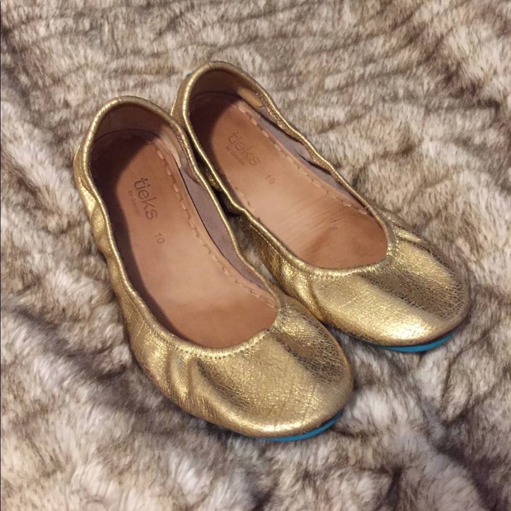 ✅Golden Glitz Tieks